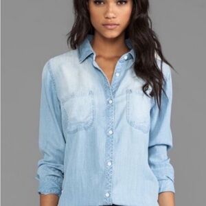 Rails Carter Chambray button down shirt
Light vintage wash